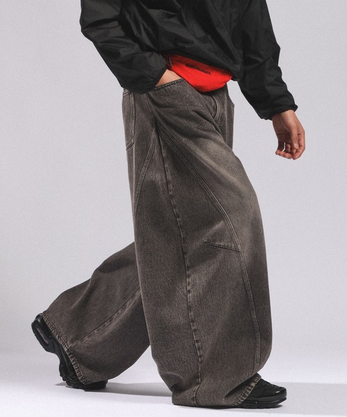 RAGEBLUE(レイジブルー)の「Vintage 3D Curve Barrel Denim Pants/ヴィンテージ加工/3Dカーブバレルデニムパンツ(デニムパンツ・メンズ・グリーン/ブラウン/ブルー/ブラック/ライトブルー/ブラック系その他/グリーン系その他/ブルー系その他/ブラック系その他2/グレー系その他・MEDIUM/LARGE)」の4枚目の写真