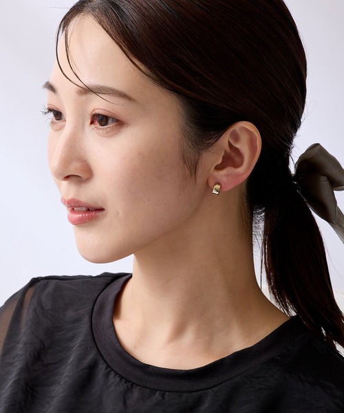 CALIN STANDARD(カリンスタンダード)の「◆金属アレルギー対応◆◆made in japan◆【痛くない】【落ちにくい】【ストレスフリーな着け心地】ワイドプレーン ミニループフィットイヤリング(イヤリング・レディース・ピンクゴールド/ゴールド/シルバー・FREE)」の7枚目の写真