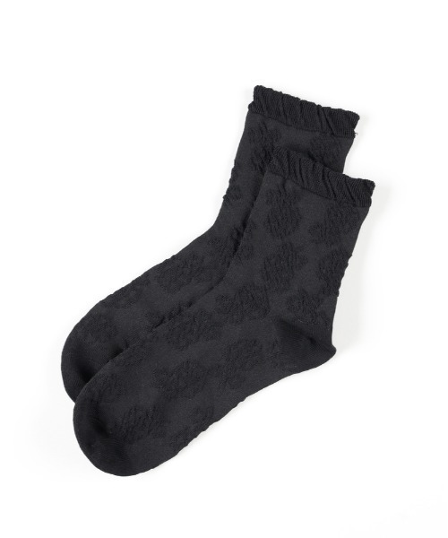 Right-on（ライトオン）の「BASIC SOCKS(ベーシックソックス)花柄ジャガードソックス（ソックス/靴下・レディース・ブルー/ブラック/オフホワイト・フリー）」の2枚目の写真
