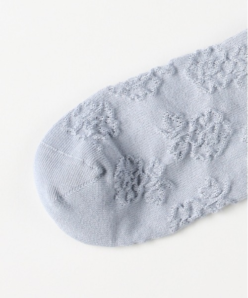 Right-on（ライトオン）の「BASIC SOCKS(ベーシックソックス)花柄ジャガードソックス（ソックス/靴下・レディース・ブルー/ブラック/オフホワイト・フリー）」の8枚目の写真