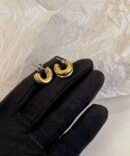 E&C closet…(イーアンドシークローゼット)の「バイカラーダブルフープピアス(ピアス(両耳用)・レディース・シルバー×ゴールド・FREE)」の8枚目の写真