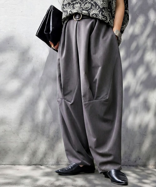 antiqua(アンティカ)の「タック ワイドパンツ(その他パンツ・レディース・グレー/ブラック・MEDIUM/C)」の8枚目の写真