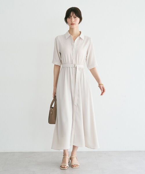 YECCA VECCA(イェッカヴェッカ)の「【接触冷感】ベルト付きシャツワンピース(シャツワンピース・レディース・ライトベージュ/サックスブルー/ネイビー・FREE)」の5枚目の写真