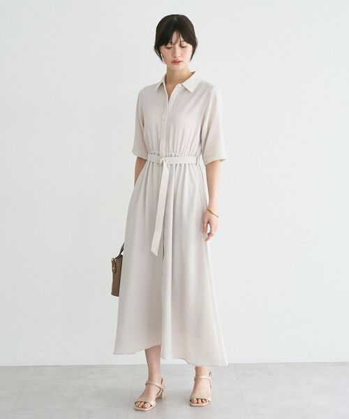 YECCA VECCA(イェッカヴェッカ)の「【接触冷感】ベルト付きシャツワンピース(シャツワンピース・レディース・ライトベージュ/サックスブルー/ネイビー・FREE)」の4枚目の写真