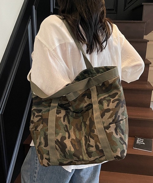 DAY CLOSET(デイ クローゼット)の「【軽量/A4収納可/マチ付き/2WAY】迷彩×レオパード柄 キャンバス ショルダー トート バッグ(トートバッグ・レディース・オリーブ/カーキ・ONE SIZE)」の12枚目の写真