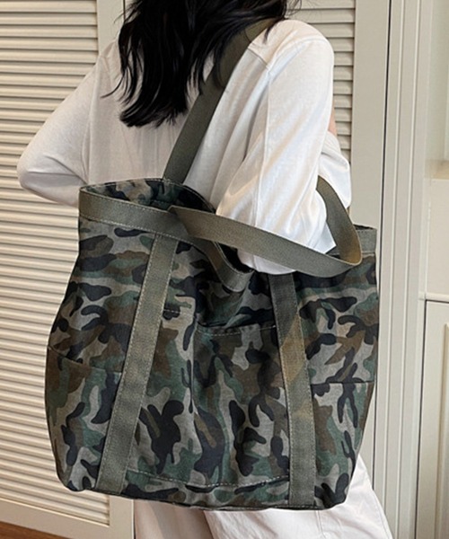 DAY CLOSET(デイ クローゼット)の「【軽量/A4収納可/マチ付き/2WAY】迷彩×レオパード柄 キャンバス ショルダー トート バッグ(トートバッグ・レディース・オリーブ/カーキ・ONE SIZE)」の20枚目の写真