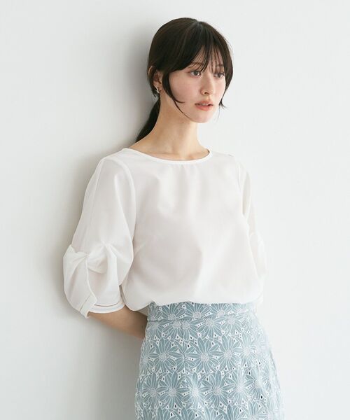 YECCA VECCA(イェッカヴェッカ)の「ハシゴレースタックスリーブブラウス(シャツ/ブラウス・レディース・グリーン/オフホワイト/ネイビー/オレンジ・FREE)」の1枚目の写真
