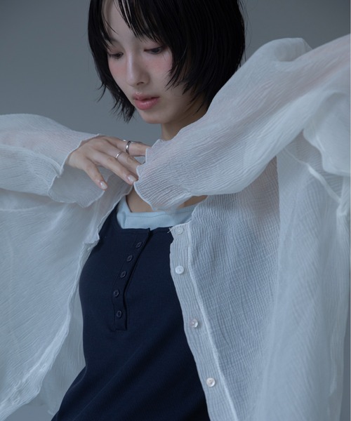 VACANCY（ヴァカンシー）の「ワッシャー加工クルーシアーカーディガン（シャツ/ブラウス・レディース・チャコールグレー/ホワイト/グリーン・FREE）」の9枚目の写真