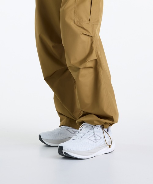 NEW BALANCE(ニューバランス)の「ウーブントラックカーゴパンツ(カーゴパンツ・メンズ・カーキブラウン/ブラック・SMALL/MEDIUM/LARGE/X-LARGE/XX-LARGE)」の13枚目の写真