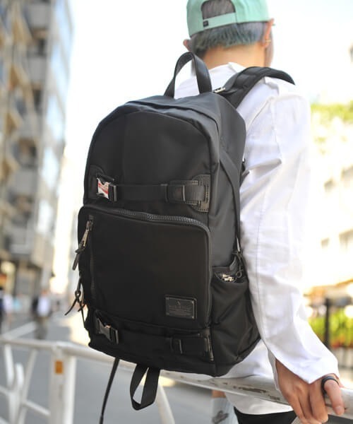 MAKAVELIC(マキャベリック)の「【MAKAVELIC】SIERRA SUPERIORITY BIND UP BACKPACK(バックパック/リュック・メンズ・ブラック・FREE)」の2枚目の写真