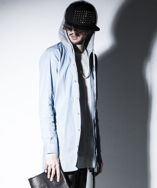 NO ID.（ノーアイディ）の「ms2611-ﾌｰﾄﾞ付ﾃﾞﾆﾑﾛﾝｸﾞSH（シャツ/ブラウス・メンズ・ブルー系その他/ブラック・1/2）」の2枚目の写真