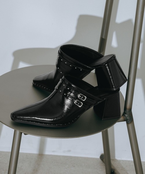 PAGEBOY(ページボーイ)の「Wバックルモードサボ(サンダル・レディース・ブラック/ガンメタ・LARGE/MEDIUM)」の7枚目の写真
