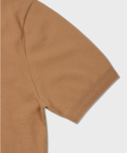 AMFEAST(アンフィースト)の「エッセンシャルポロハーフニットベージュ(ニット/セーター・メンズ・その他・X-LARGE/LARGE/MEDIUM)」の4枚目の写真