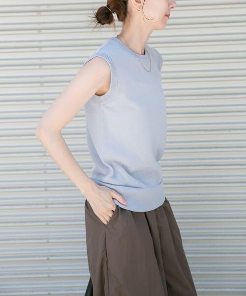 ITEMS URBANRESEARCH(アイテムズ アーバンリサーチ)の「リネン混ノースリーブニット(ニット/セーター・レディース・ブラウン/ライトブルー/ホワイト・FREE)」の13枚目の写真