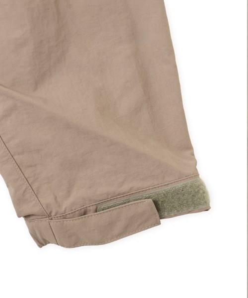 THE NORTH FACE（ザノースフェイス）の「THE NORTH FACE VERSATILE BLOUSON / ザ・ノース・フェイス バーサ タイル ブルゾン（ナイロンジャケット・メンズ・ベージュ/ダークグレー・S/M/L/XL）」の13枚目の写真