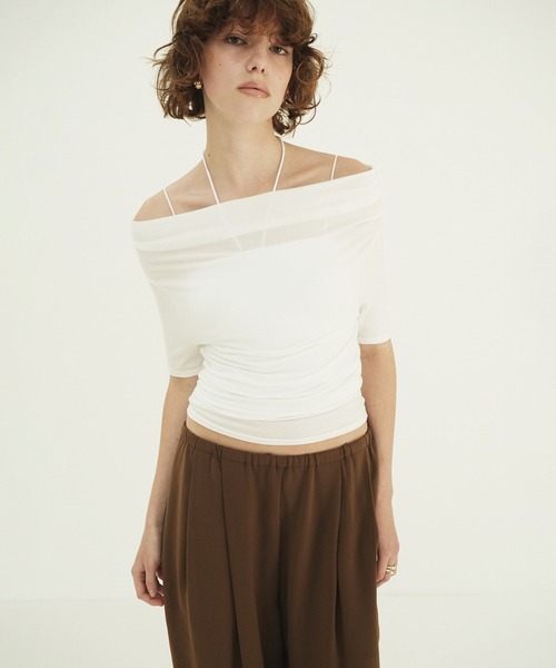 CLANE(クラネ)の「THIN CORD HALTER NECK TOPS(その他トップス・レディース・ブラック/ホワイト/ブラウン・2/1)」の6枚目の写真