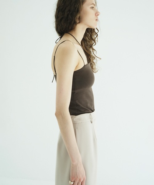 CLANE(クラネ)の「THIN CORD HALTER NECK TOPS(その他トップス・レディース・ブラック/ホワイト/ブラウン・2/1)」の8枚目の写真
