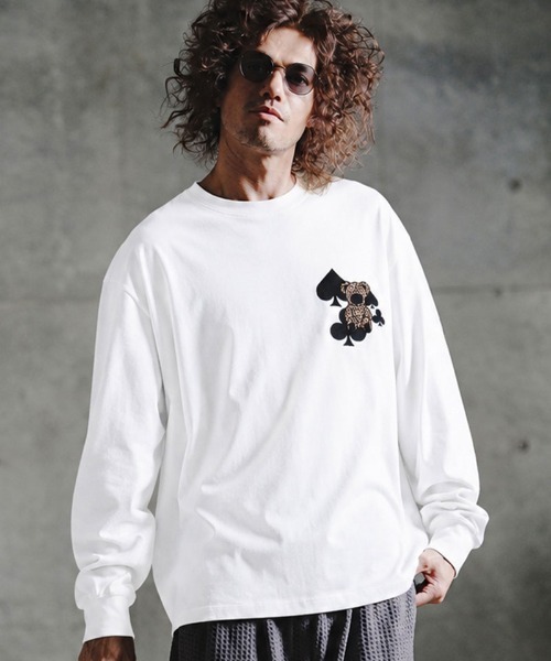 GLIMCLAP(グリムクラップ)の「mlt5760-Embroidered Long Sleeve T-shirt - Character & Playing Card Motifs ロングスリーブTシャツ(211-024-gla-cg)(Tシャツ/カットソー・メンズ・ホワイト/ブラック・M/S/L)」の7枚目の写真