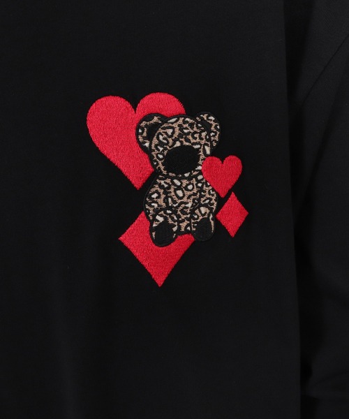 GLIMCLAP(グリムクラップ)の「mlt5760-Embroidered Long Sleeve T-shirt - Character & Playing Card Motifs ロングスリーブTシャツ(211-024-gla-cg)(Tシャツ/カットソー・メンズ・ホワイト/ブラック・M/S/L)」の18枚目の写真