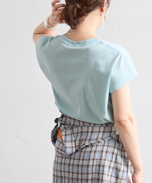 JOURNAL STANDARD（ジャーナルスタンダード）の「《追加3》汗ジミ防止ナノシアコンパクトTシャツ（Tシャツ/カットソー・レディース・ホワイト/グレー/サックスブルー/ベージュ系その他・FREE）」の7枚目の写真