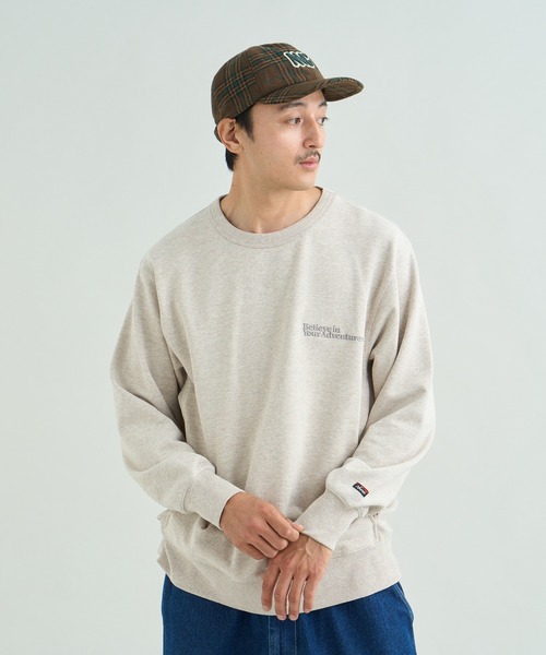 NANGA（ナンガ）の「ECOHYBRID MESSAGE EMB SWEAT/エコハイブリッド メッセージ エンブロイダリー スウェット（スウェット・メンズ・ライトグレー/ブラック系その他/オートミール・S/L/M）」の4枚目の写真