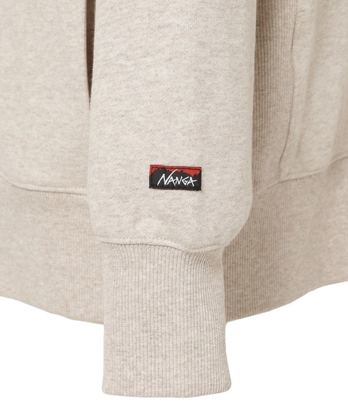 NANGA（ナンガ）の「ECOHYBRID MESSAGE EMB SWEAT/エコハイブリッド メッセージ エンブロイダリー スウェット（スウェット・メンズ・ライトグレー/ブラック系その他/オートミール・S/L/M）」の16枚目の写真