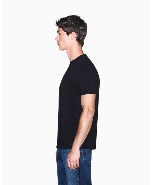 ARMANI EXCHANGE(アルマーニエクスチェンジ)の「【A|X アルマーニ エクスチェンジ】エンボスロゴ レギュラーフィット 半袖クルーネックTシャツ/REGULAR(ZOZO限定カラー含)(Tシャツ/カットソー・メンズ・ブラック・X-LARGE/SMALL/MEDIUM/LARGE/XX-LARGE/X-SMALL)」の9枚目の写真