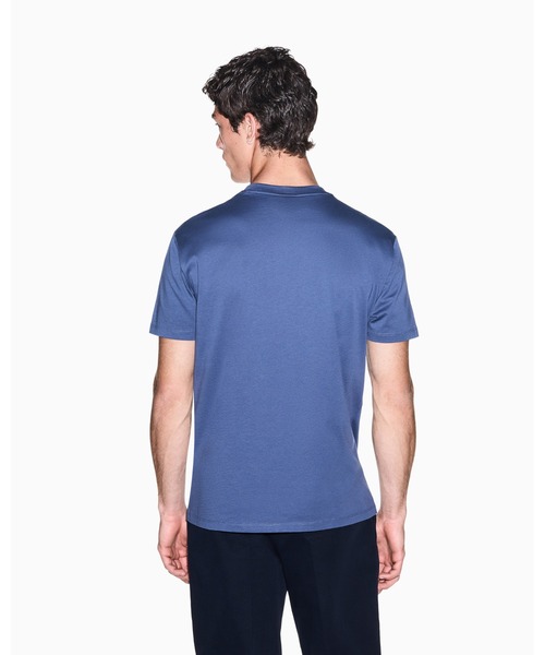 ARMANI EXCHANGE(アルマーニエクスチェンジ)の「【A|X アルマーニ エクスチェンジ】エンボスロゴ レギュラーフィット 半袖クルーネックTシャツ/REGULAR(ZOZO限定カラー含)(Tシャツ/カットソー・メンズ・ブラック・X-LARGE/SMALL/MEDIUM/LARGE/XX-LARGE/X-SMALL)」の3枚目の写真
