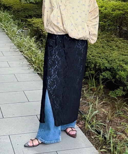 SallyLunn(サリーラン)の「【mai×SallyLunn】着こなしの幅が広がる!ペチコート付きレーススカート(スカート・レディース・ホワイト/ブラック・FREE)」の2枚目の写真