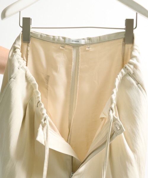 STUDIOUS(ステュディオス)の「【STUDIOUS】Noseason Linen Wide Pants(その他パンツ・メンズ・ブラック/ブラウン/アイボリー・1/2)」の15枚目の写真