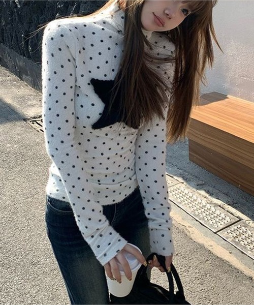 AsheKsha(アシクシャ)の「水玉星柄ハイネックフィット長袖トップス(Tシャツ/カットソー・レディース・ホワイト・M)」の7枚目の写真