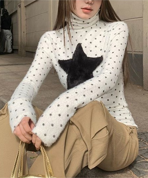 AsheKsha(アシクシャ)の「水玉星柄ハイネックフィット長袖トップス(Tシャツ/カットソー・レディース・ホワイト・M)」の18枚目の写真