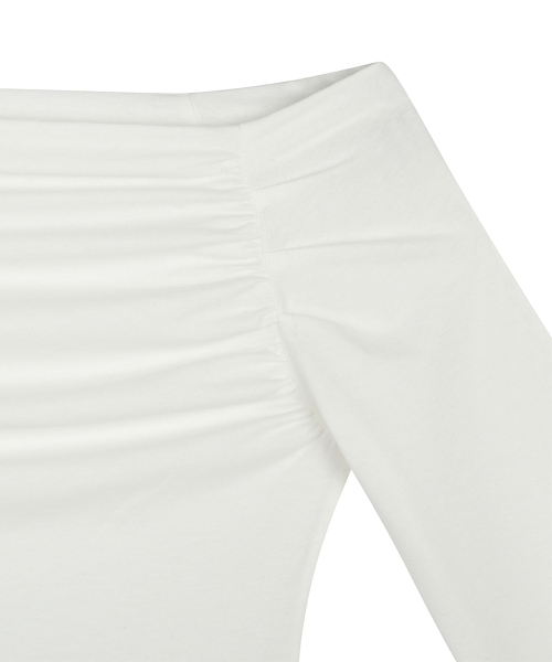 LUVISTRUE（ラヴイズトゥルー）の「RL SHIRRING SLEEVE(WHITE)（Tシャツ/カットソー・レディース・その他・FREE）」の5枚目の写真