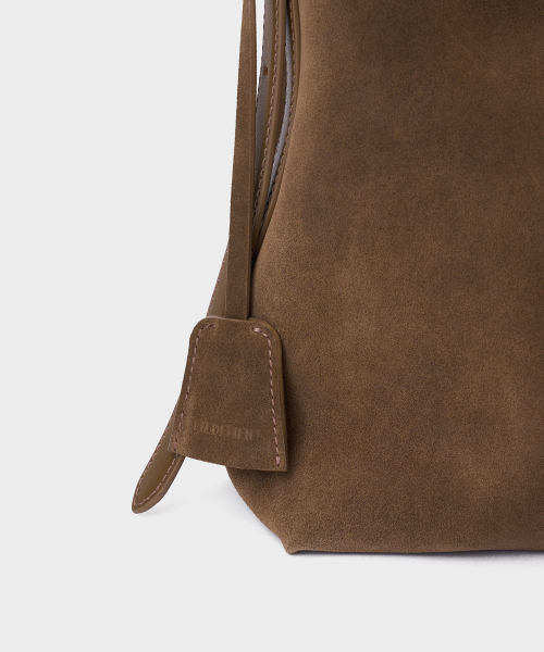 TTUDEMENT（トュードメント）の「SUEDE HOBO BAG_KHAKI（ショルダーバッグ・レディース・その他・FREE）」の7枚目の写真