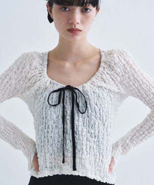 CODE A(コードエー)の「crinkle ribbon 2way top(Tシャツ/カットソー・レディース・ブラック/カーキ/オフホワイト・00)」の5枚目の写真