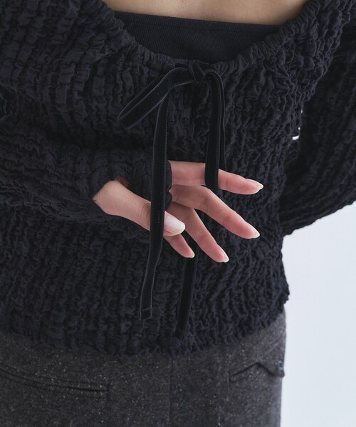CODE A(コードエー)の「crinkle ribbon 2way top(Tシャツ/カットソー・レディース・ブラック/カーキ/オフホワイト・00)」の18枚目の写真