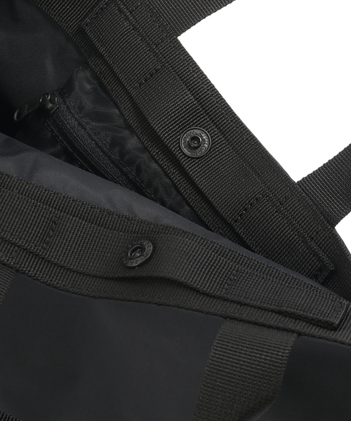 417 EDIFICE(フォーワンセブンエディフィス)の「【BAICYCLON by Bagjack / バイシクロン】 PACKABLE TOTE SHOULDER BAG(ショルダーバッグ・メンズ・ブラック・FREE)」の3枚目の写真
