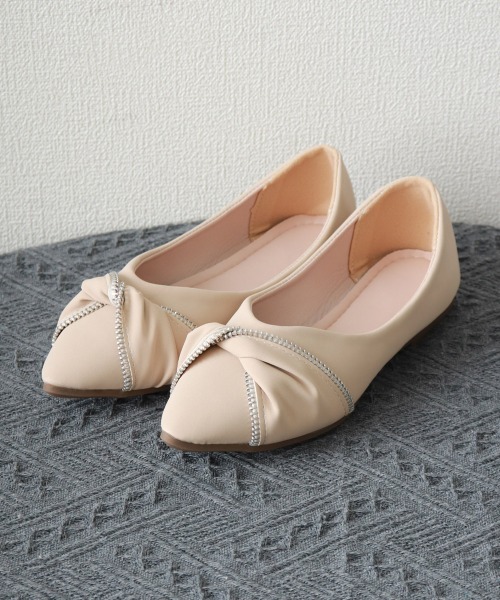 Miniministore(ミニミニストア)の「ツイストポインテッドトゥパンプス 美脚(パンプス・レディース・ブラック/ベージュ・24.5cm/23.0cm/22.5cm/25.0cm/24.0cm/23.5cm)」の13枚目の写真