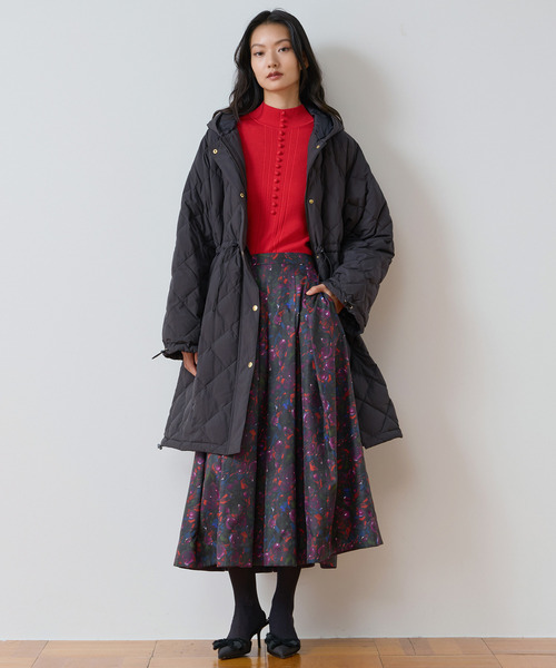 Tiara(ティアラ)の「《別注》【TAION×TIARA】フード付きロングコート(ダウンジャケット/コート・レディース・ブラック/アイボリー・FREE)」の3枚目の写真