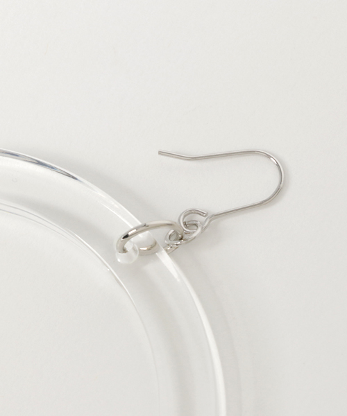 WEGO（ウィゴー）の「WEGO/アクリルラウンドピアス（ピアス（片耳用）・メンズ・ホワイト系その他/ホワイト/ブラック・FREE）」の4枚目の写真