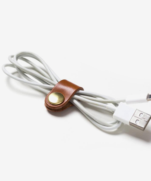 DURAM FACTORY（ドゥラムファクトリー）の「DURAM ドゥラム コードホルダー イヤホン ケーブルタイ 16011 (L)（ヘッドフォン/イヤホン・メンズ・ブラック/ブラウン/ダークブラウン/レッド/グリーン/ライトブラウン・FREE）」の3枚目の写真