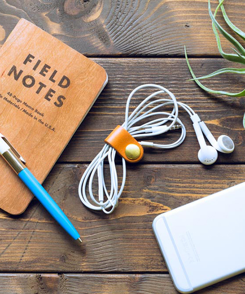 DURAM FACTORY（ドゥラムファクトリー）の「DURAM ドゥラム コードホルダー イヤホン ケーブルタイ 16011 (L)（ヘッドフォン/イヤホン・メンズ・ブラック/ブラウン/ダークブラウン/レッド/グリーン/ライトブラウン・FREE）」の4枚目の写真