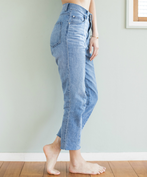EIMY ISTOIRE（エイミーイストワール）の「center switch straight（デニムパンツ・レディース・ブルー系その他・24inch/26inch/25inch）」の10枚目の写真