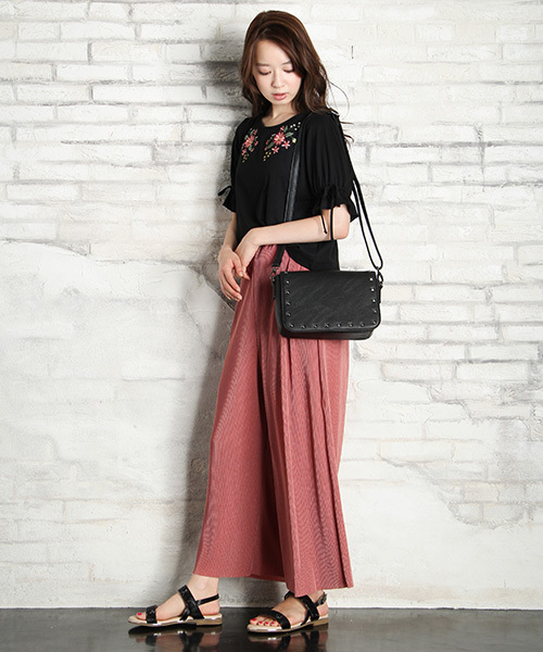 Honeys（ハニーズ）の「プリーツワイドパンツ（その他パンツ・レディース・ブラック/ブラック系その他/レッド系その他/ピンク/ブルー系その他/グリーン系その他・L/M）」の16枚目の写真