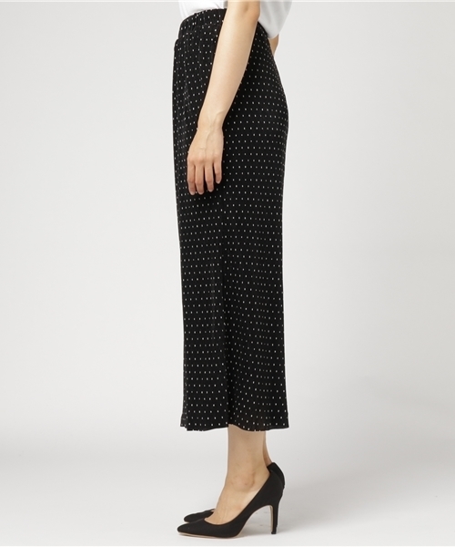 Honeys（ハニーズ）の「プリーツワイドパンツ（その他パンツ・レディース・ブラック/ブラック系その他/レッド系その他/ピンク/ブルー系その他/グリーン系その他・L/M）」の8枚目の写真