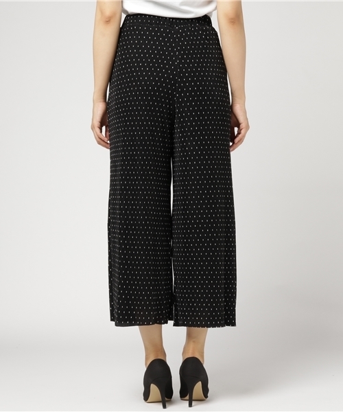 Honeys（ハニーズ）の「プリーツワイドパンツ（その他パンツ・レディース・ブラック/ブラック系その他/レッド系その他/ピンク/ブルー系その他/グリーン系その他・L/M）」の9枚目の写真