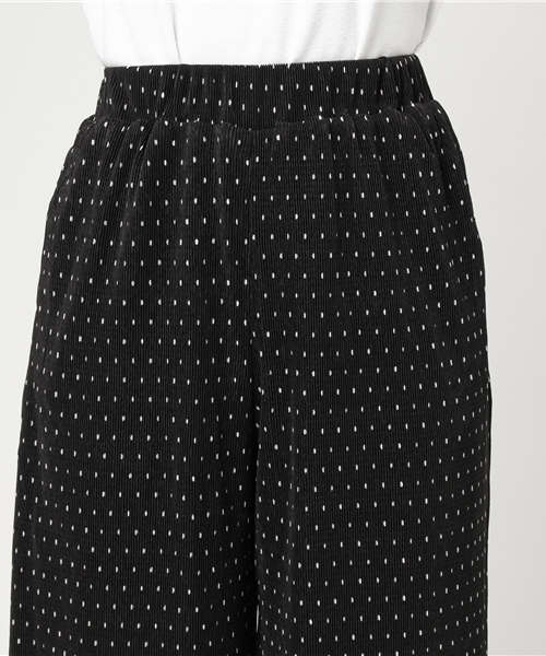 Honeys（ハニーズ）の「プリーツワイドパンツ（その他パンツ・レディース・ブラック/ブラック系その他/レッド系その他/ピンク/ブルー系その他/グリーン系その他・L/M）」の10枚目の写真