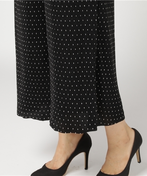 Honeys（ハニーズ）の「プリーツワイドパンツ（その他パンツ・レディース・ブラック/ブラック系その他/レッド系その他/ピンク/ブルー系その他/グリーン系その他・L/M）」の13枚目の写真