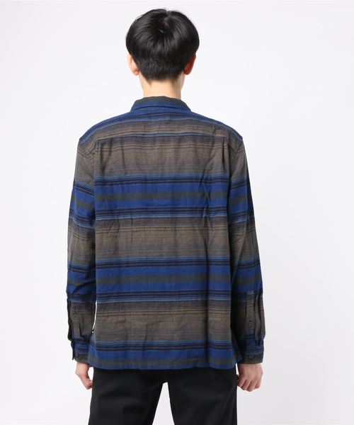 patagonia(パタゴニア)の「patagonia Ms L/S Fjord Flannel SH(シャツ/ブラウス・メンズ・ネイビー・LARGE)」の2枚目の写真