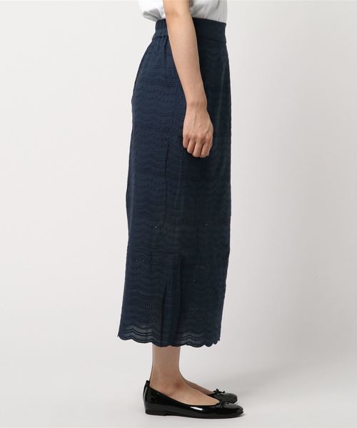 N.（N. Natural Beauty Basic）（エヌエヌナチュラルビューティーベーシック）の「コットンレースタイトミモレスカート（スカート・レディース・レッド/ネイビー・MEDIUM）」の4枚目の写真